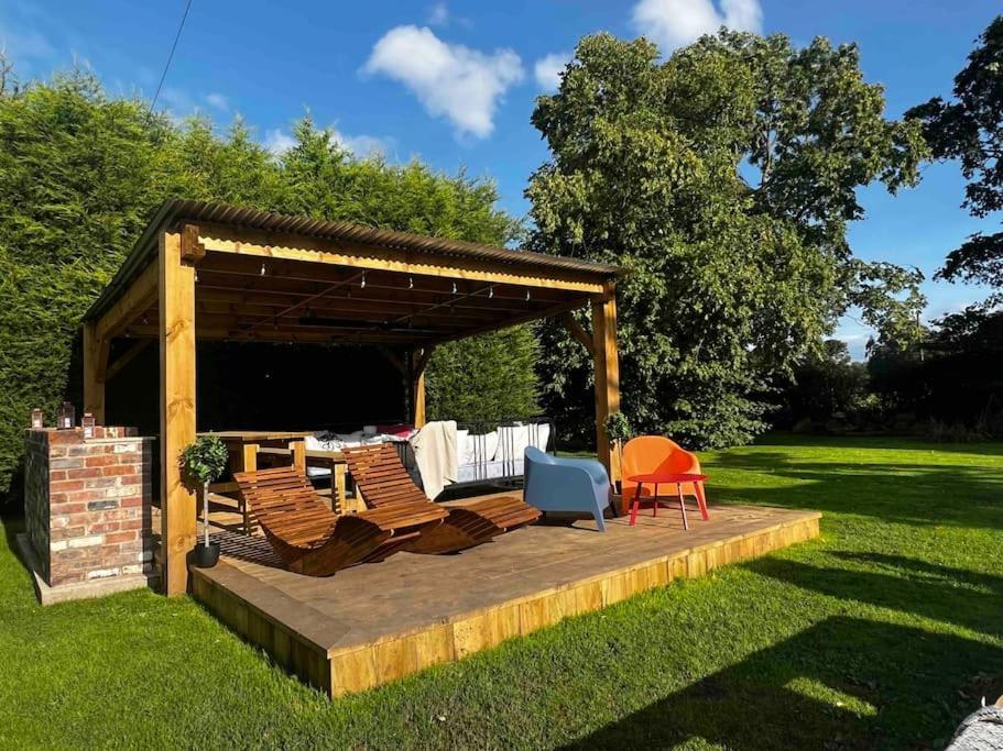 Hideout Mansion - Jekyll & Hideout Holiday home Chester-le-Street